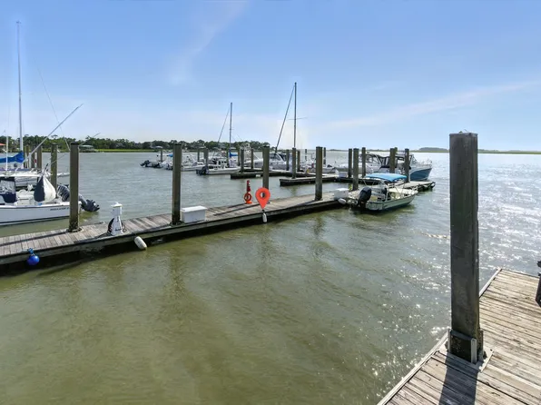 2 McDonough Rd #F-5, Folly Beach, SC 29439