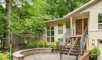 4 bed, 2.5 bath, 2837 sqft, $5,900 — Photo 3