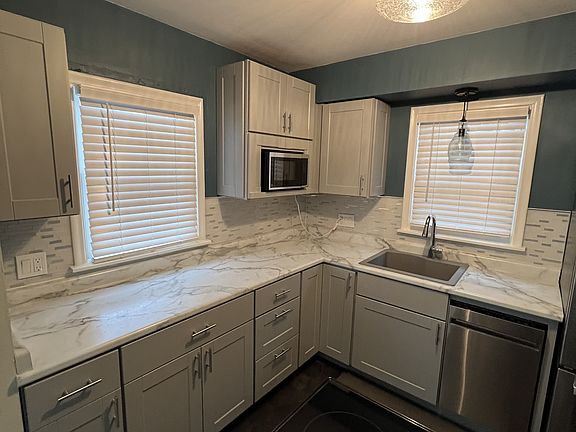 2nd image of 5147 E Brookfield Dr