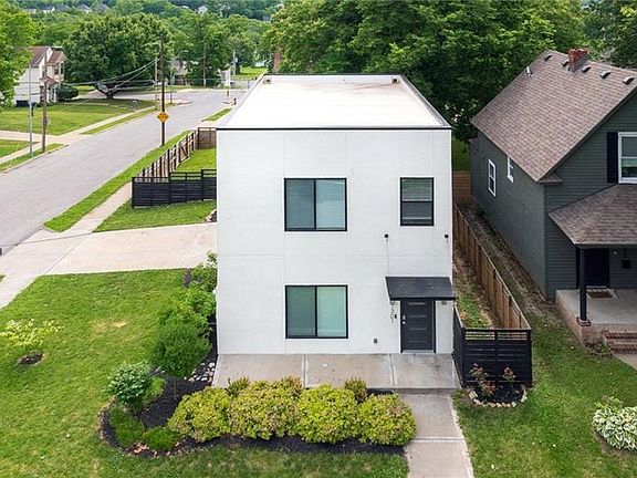 5th image of 1301 W 41st St