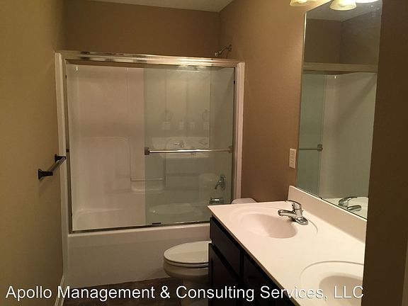 2nd image of 15528 NW 124th St