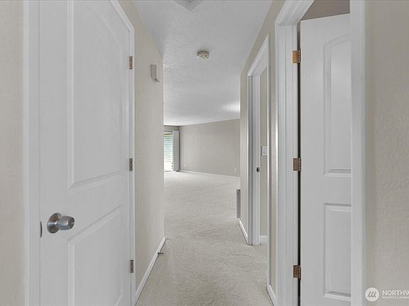 3rd image of 9815 Holly Drive #A305