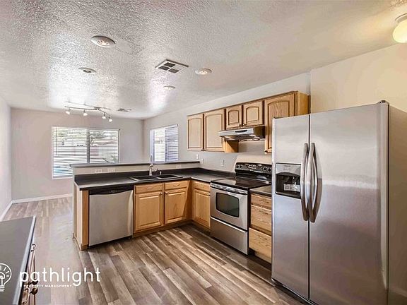 3rd image of 4016 W Rose Garden Ln
