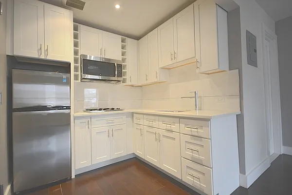 Rented by Corcoran | media 18