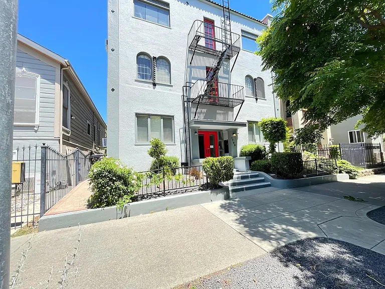 1705 N Street — Photo 10