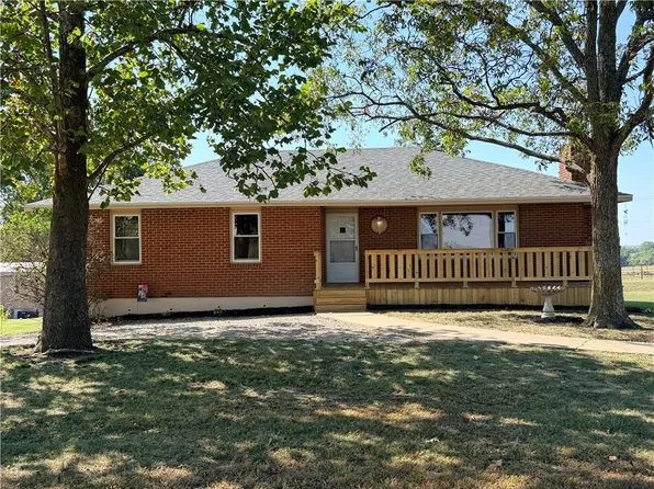 10002 NW County Road 2002, Butler, MO 64730