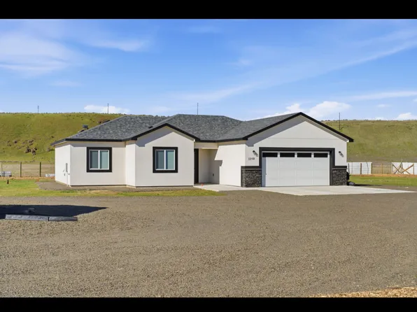 1050 Airport Ln, Connell, WA 99326
