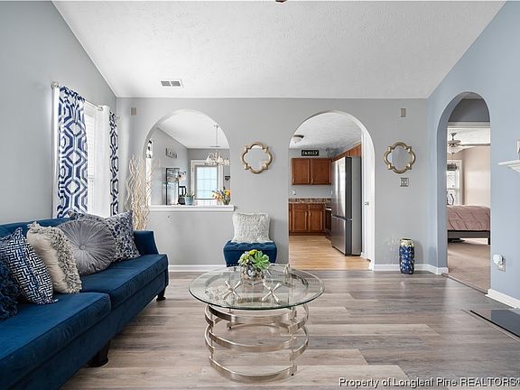 5th image of 2208 Sir Michael Dr