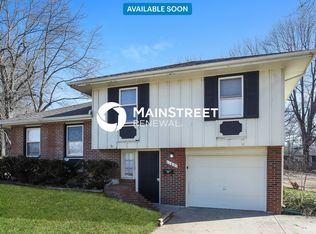 11801 Armitage Dr, Kansas City, MO 64134
