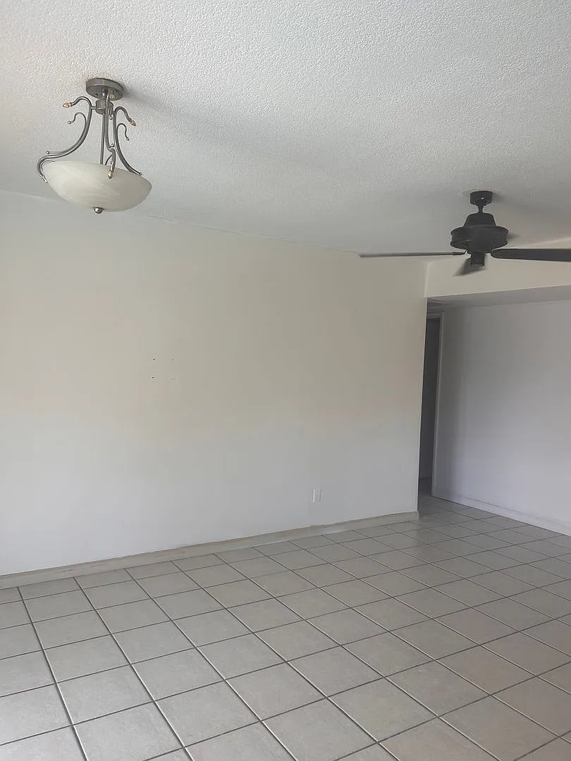 4-Bedroom House W/Solar, Private Pool, Move In Special - Save $1k! — Photo 4