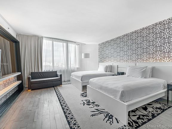 4th image of 1100 West Ave #1407