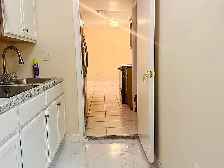 6245 Saxon Blvd — Photo 7