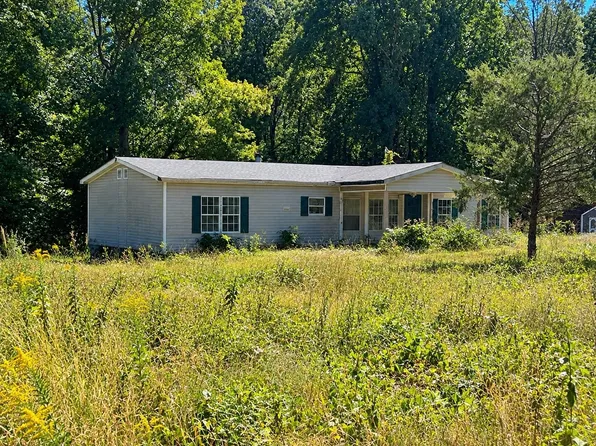 530 Wilkins Ford Rd, Inman, SC 29349