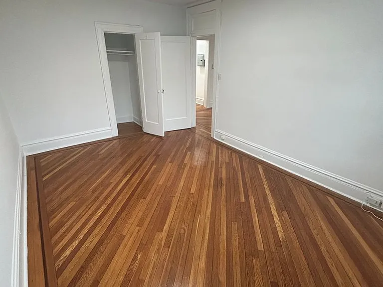 Hillside Gardens Apartment Homes — Photo 12