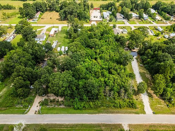 4th image of 359 County Road 3417