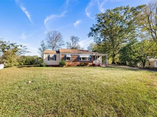 371 Roosevelt Blvd, Commerce, GA 30529