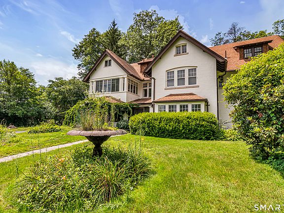 4th image of 856 Prospect Avenue
