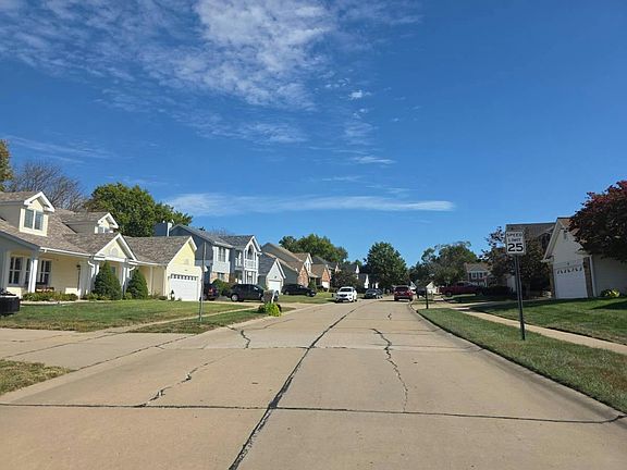 4th image of 857 Sprinters Row Dr