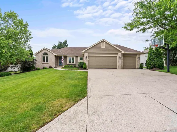 217 White Field Dr, Fort Wayne, IN 46804