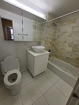 5th image of 514 E 6th St APT 5