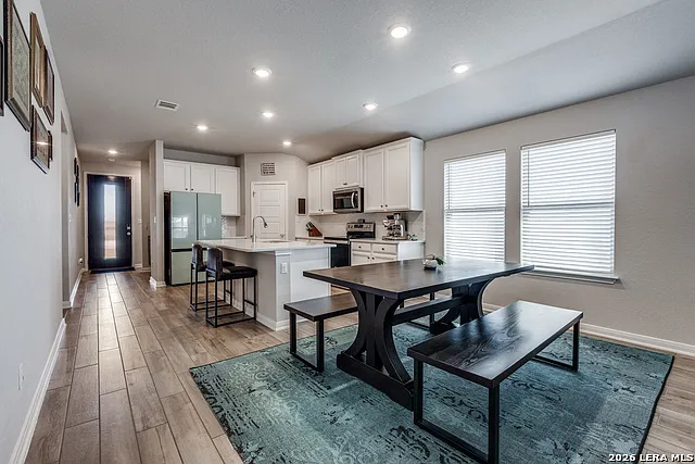 344 Quinton Bnd — Photo 8