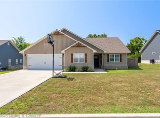 102 Willowbrook Way, Poteau, OK 74953