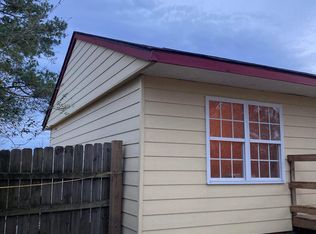 1425 E Manchester Rd, Spring Lake, NC 28390