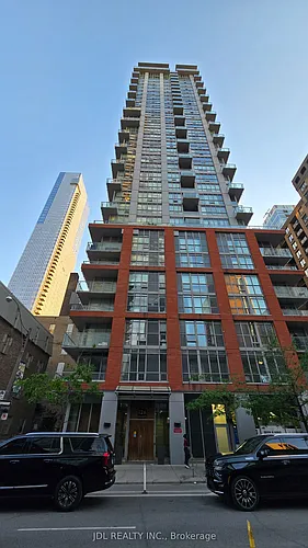 126 Simcoe St #1506 Photo 1