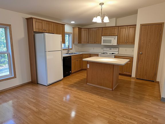 4th image of 5332 Nistler Rd