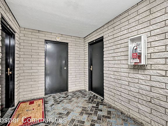 5th image of 723 Delta Ave #10