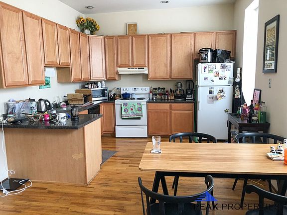 4th image of 3053 N Sheffield Ave #3055-3B