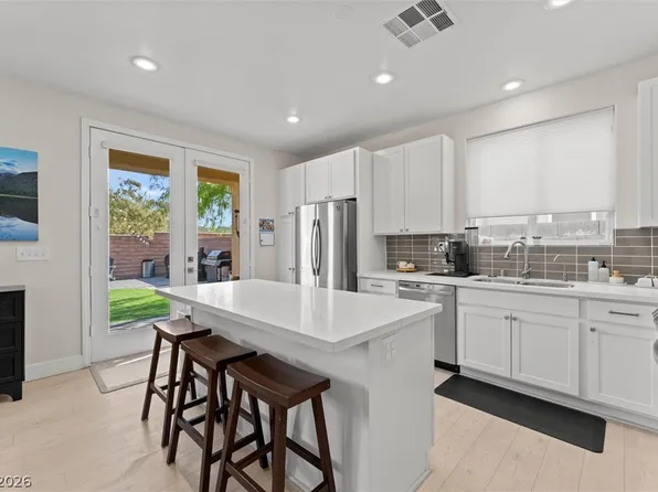 9285 Weeping Water Ave, Las Vegas, NV 89178