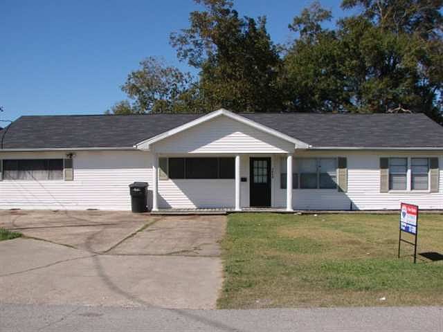 1st image of 2608 Avenue G