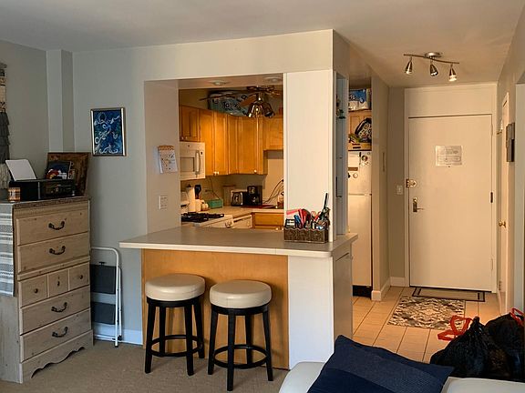 4th image of 2800 N Lake Shore Dr APT 1411