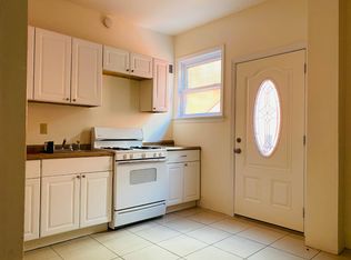 76 Bay St, Staten Island, NY 10301