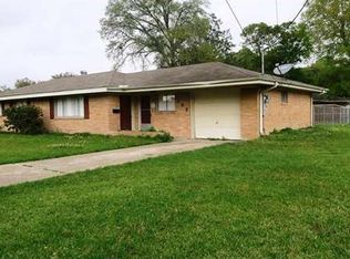 302 W Sale Rd, Lake charles, LA 70605