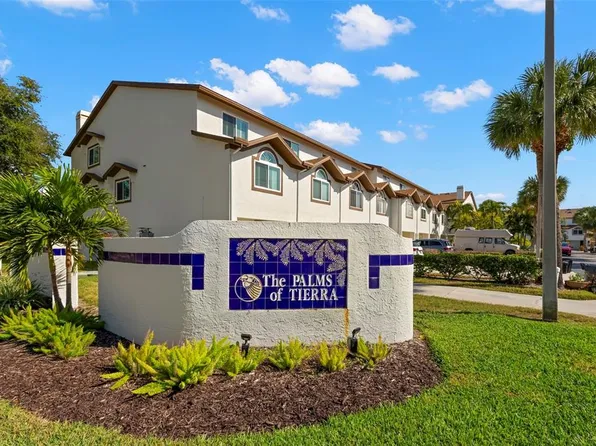 391 Madeira Cir, Tierra Verde, FL 33715