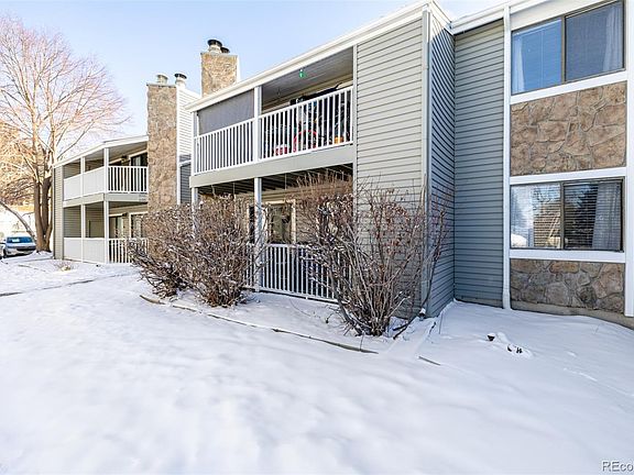 4th image of 943 S Zeno Way Unit 206