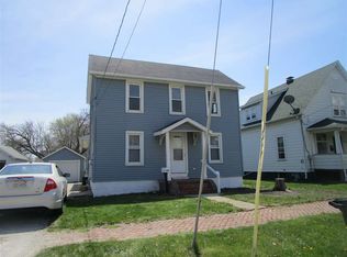 860 E Locust St, Canton, IL 61520