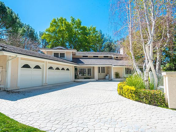 3rd image of 4098 E Skelton Canyon Cir