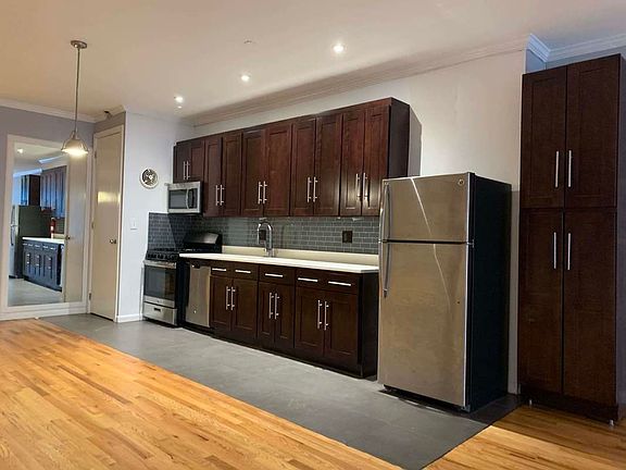 4th image of 154 W 27th St Rm 2E