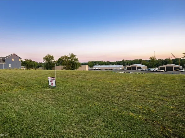 LOT 8 Forest Dr, Eastlake, OH 44095