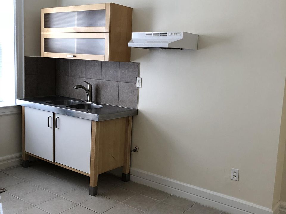 1st image of 164 S Harrison St APT 2G