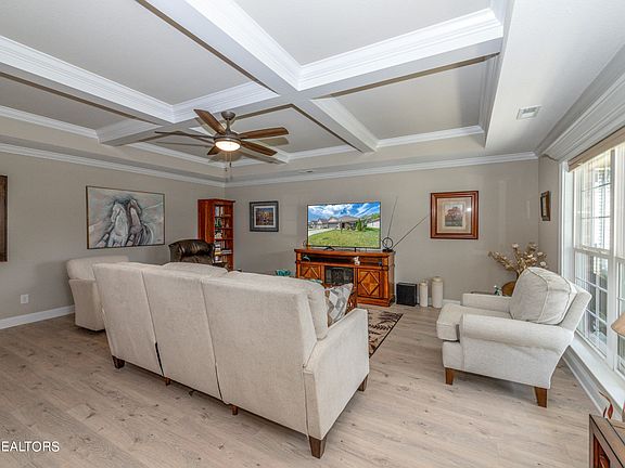 4th image of 229 Sand Hills Dr