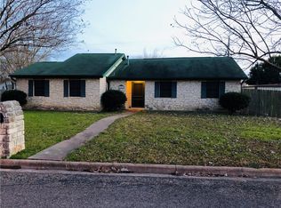 301 Velma Dr, Taylor, TX 76574