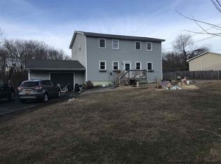 3 Campbell Dr, Wallkill, NY 12589