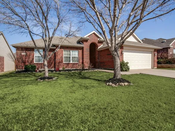 2705 Pinto Dr, Denton, TX 76210