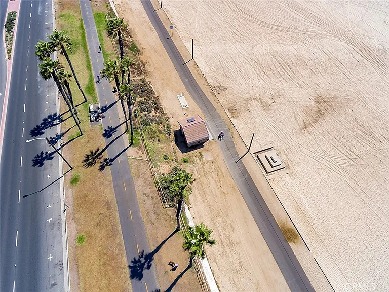 200 Pacific Coast Hwy #302 — Photo 25