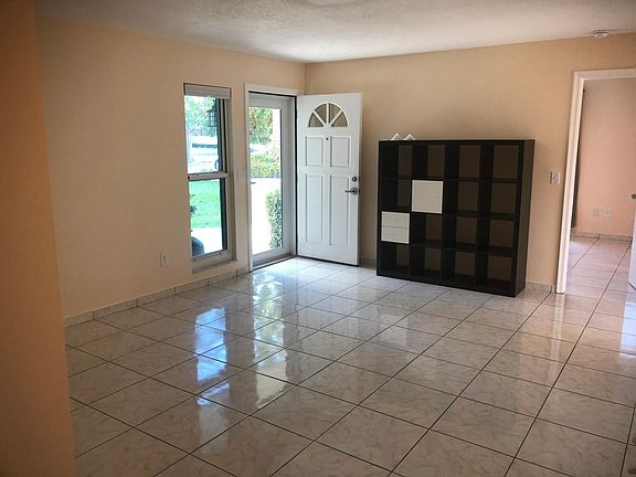 3rd image of 4509 SW 27th Ave