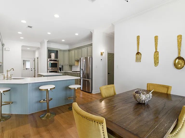 18 Tuckahoe — Photo 16